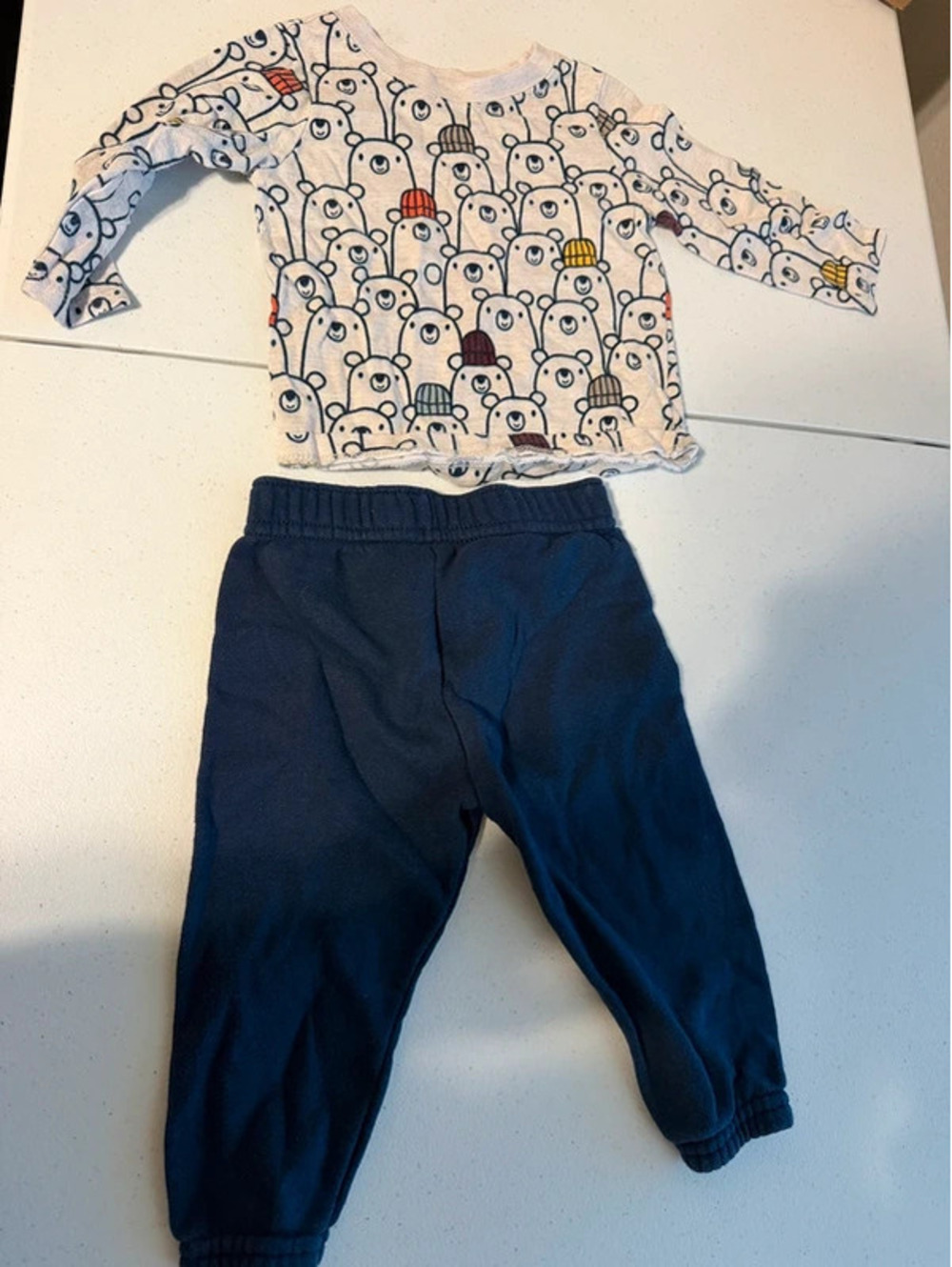 Garanimals 12M 2-Piece Bear Outfit